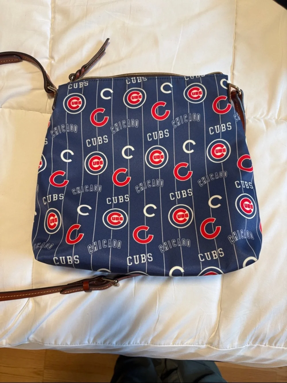 Dooney And Bourke Chicago Cubs Shoulder Bag Blue MLB Officially
Licensed. NWOT. - Picture 11 of 11